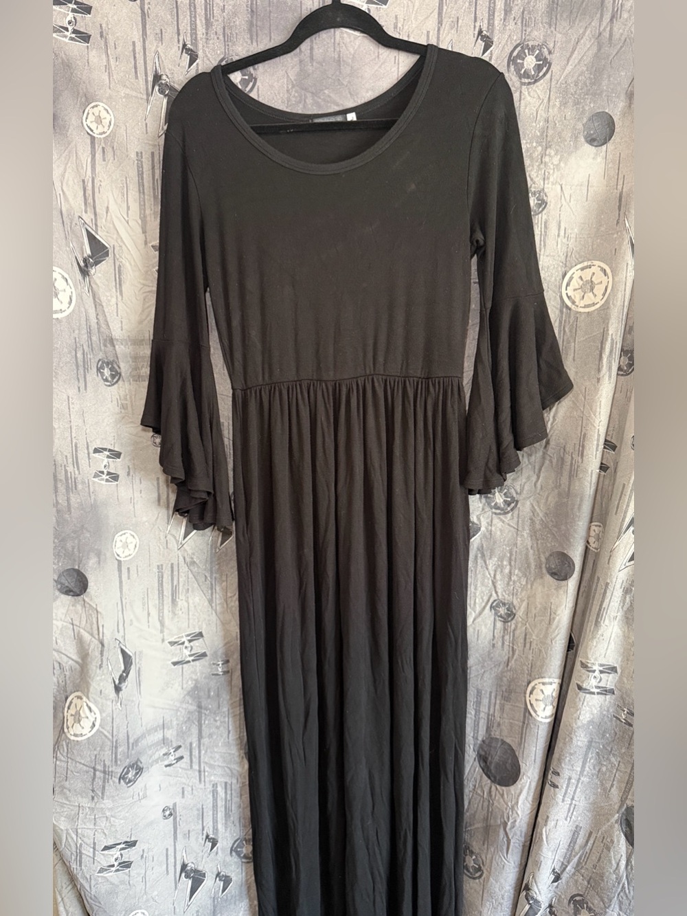 FOXBLOOD BLAIR BELL SLEEVE MAXI DRESS SZ L